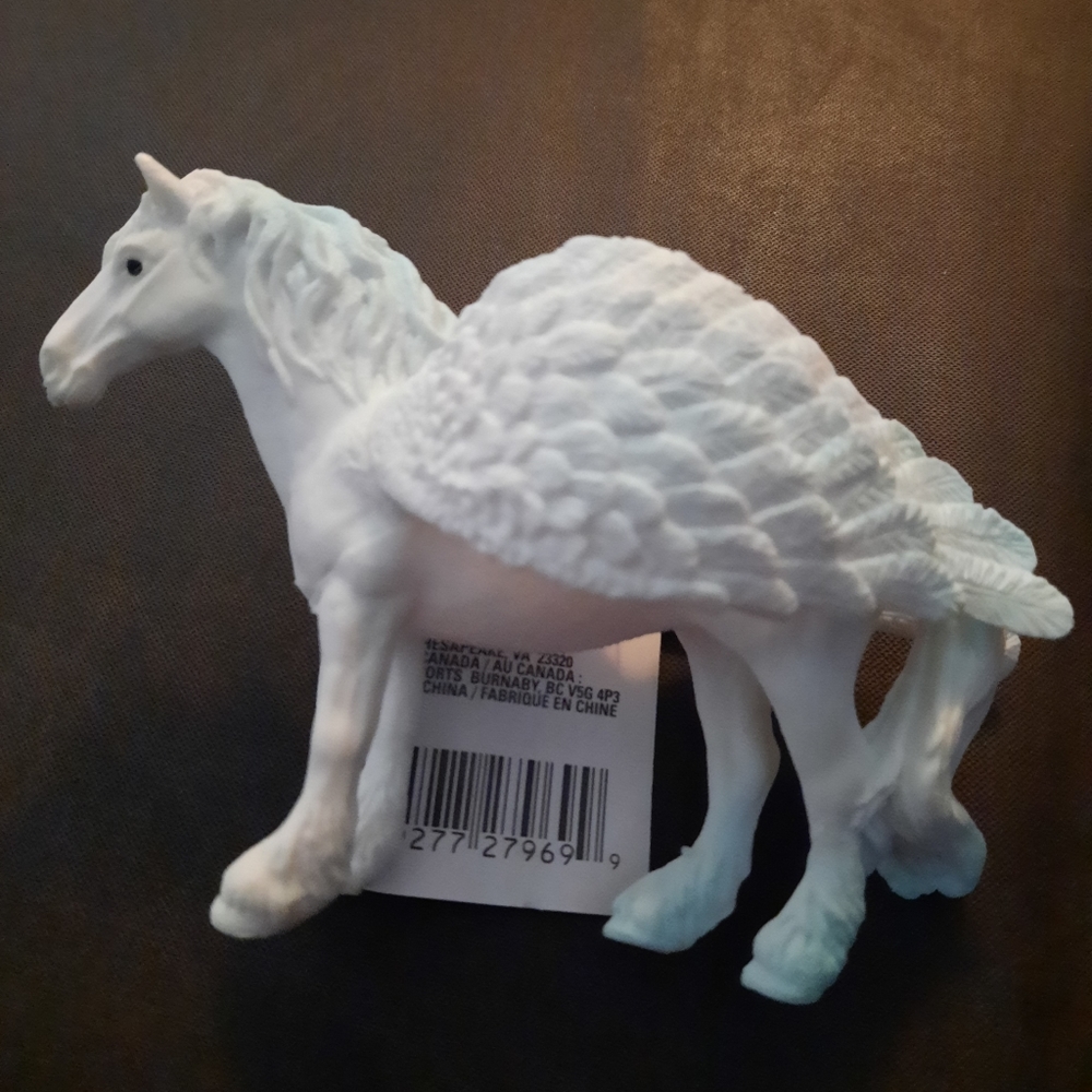 Toy unicorn
